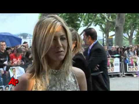 Aniston Shows Who's 'Boss' at Premiere