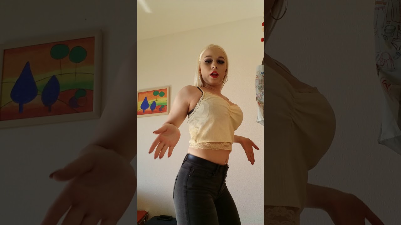 Anja Carina Haslinger dancing 😘