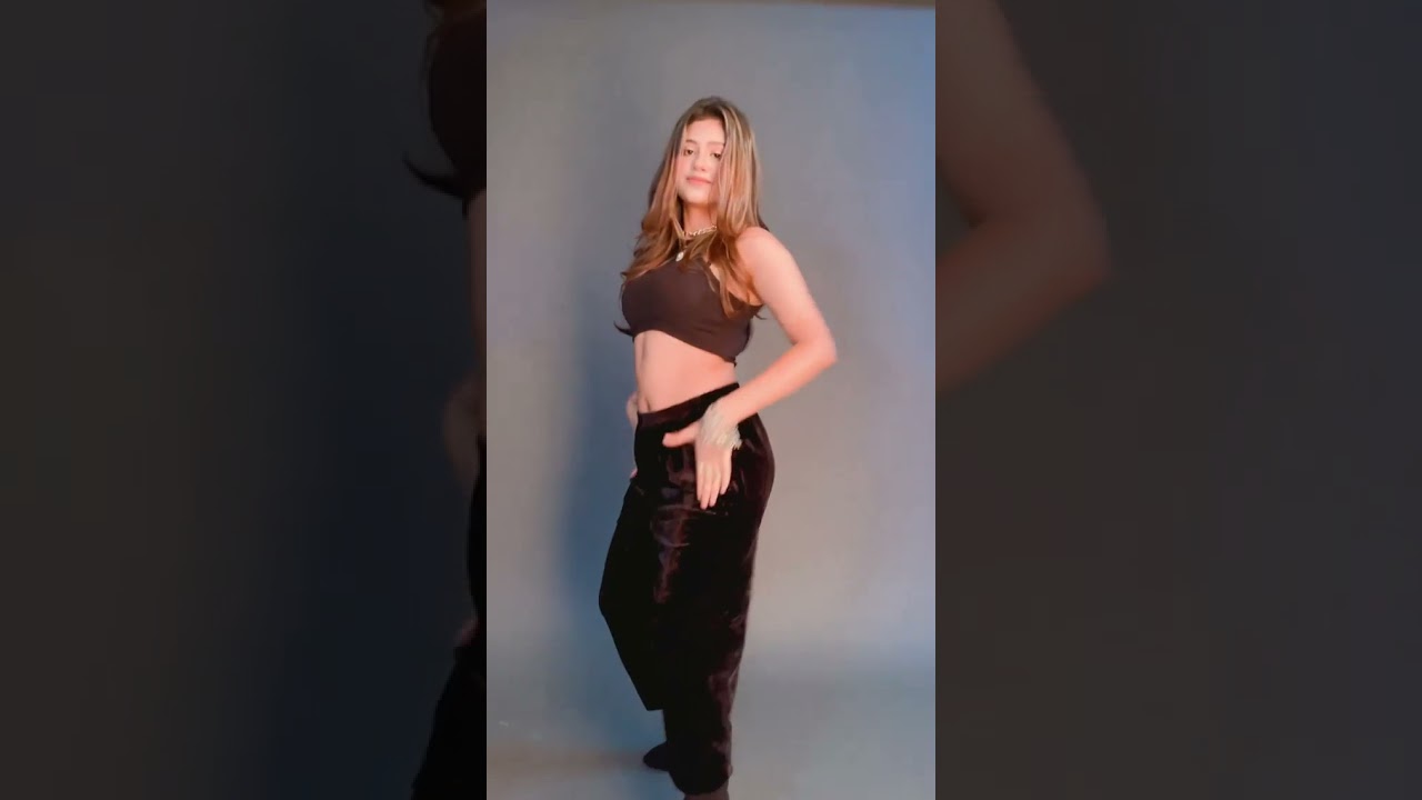 Anjliarora new hot sexy dance  video🥰😋😋😋😘🤗#anjliarora #shorts#anjliarora