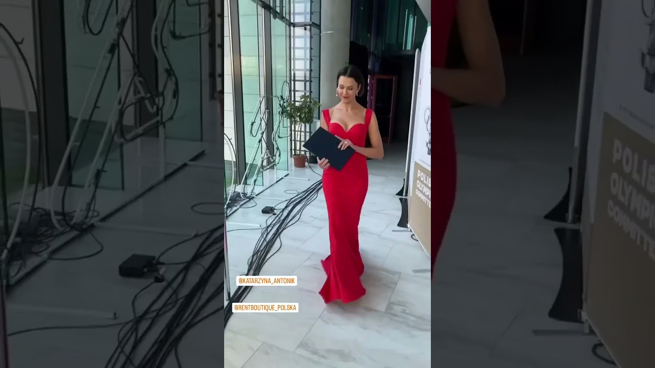 Anna Popek Sexy
