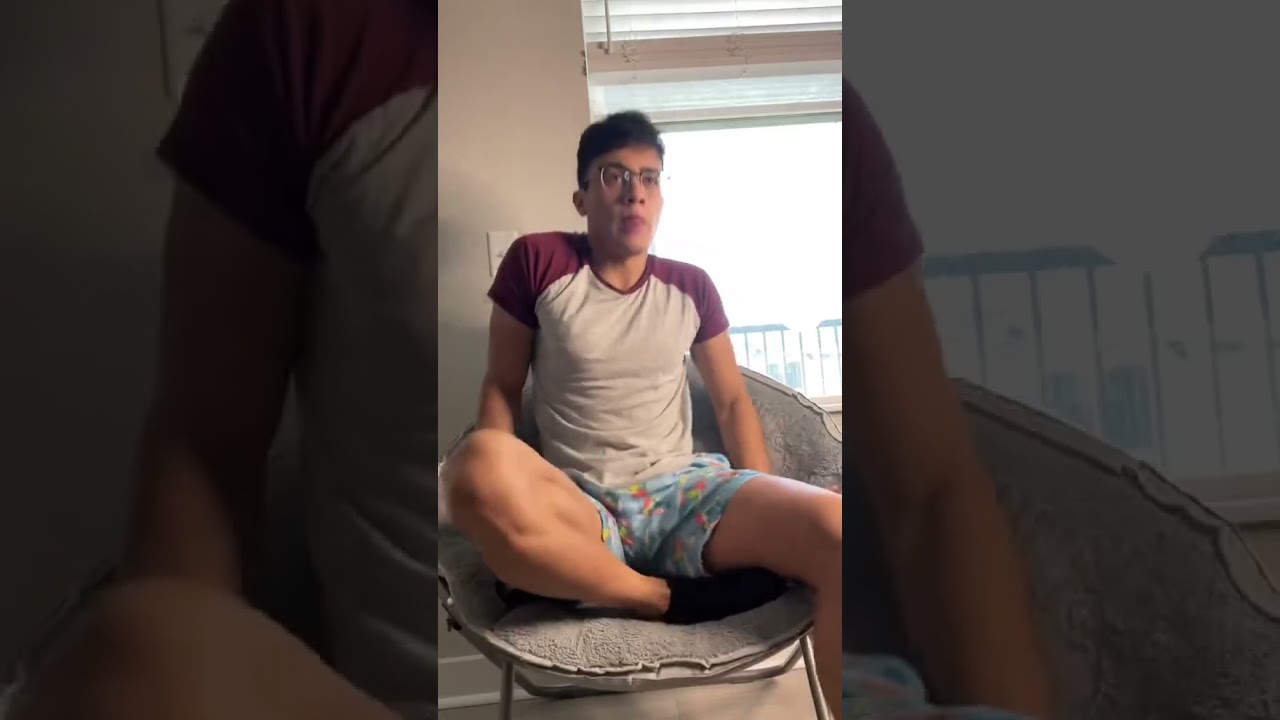 Another sign that you might gay is if you have seen me on twitter 🤫 Twitter: mememimo4