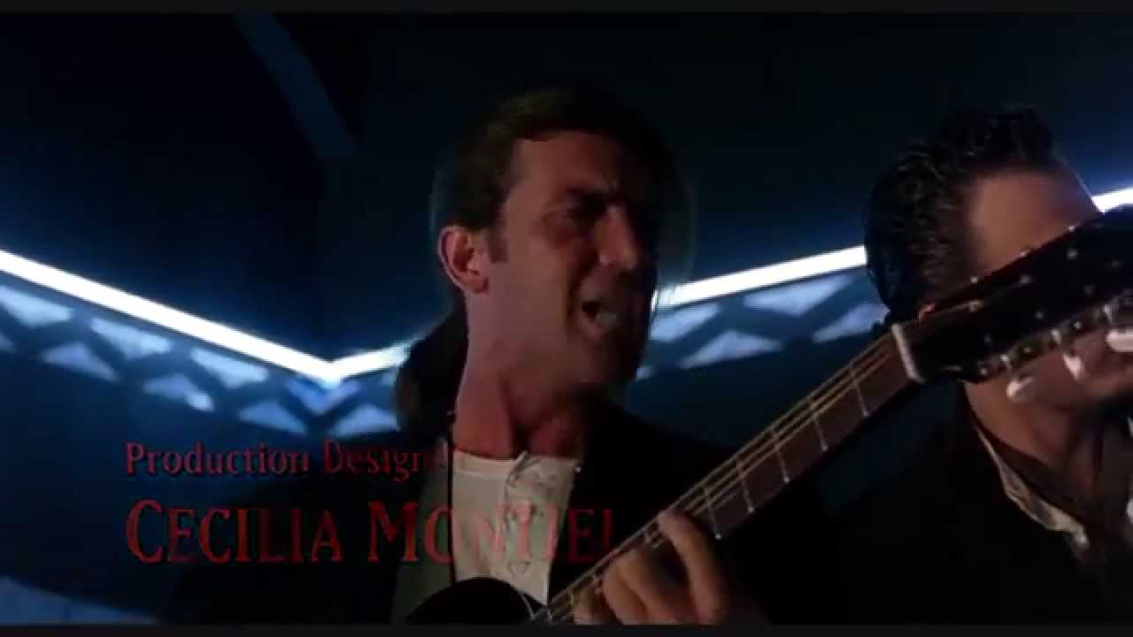 Antonio Banderas Singing & Playing Guitar  -  Desperado