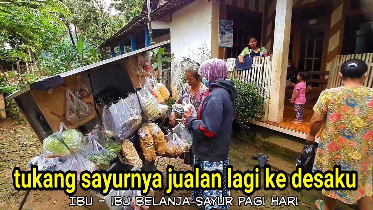 antusias ibu - ibu di pelosok  desa beli sayur kelilingnya pak GIPLONG