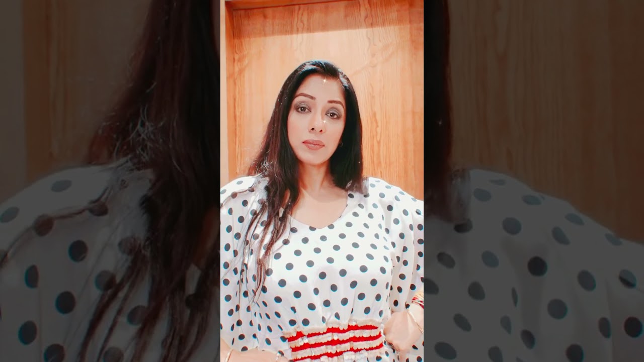 Anupama’s model face😂
