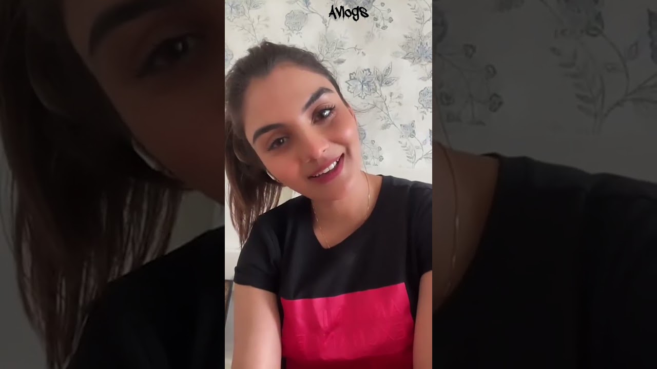 ANVESHI JAIN LIVE STRIPPING ON SAREE WITH HUGE CLEAVAGE #anveshi,#anveshijain,#anveshijainhot
