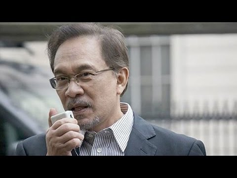 Anwar: What right has UM to ban me?