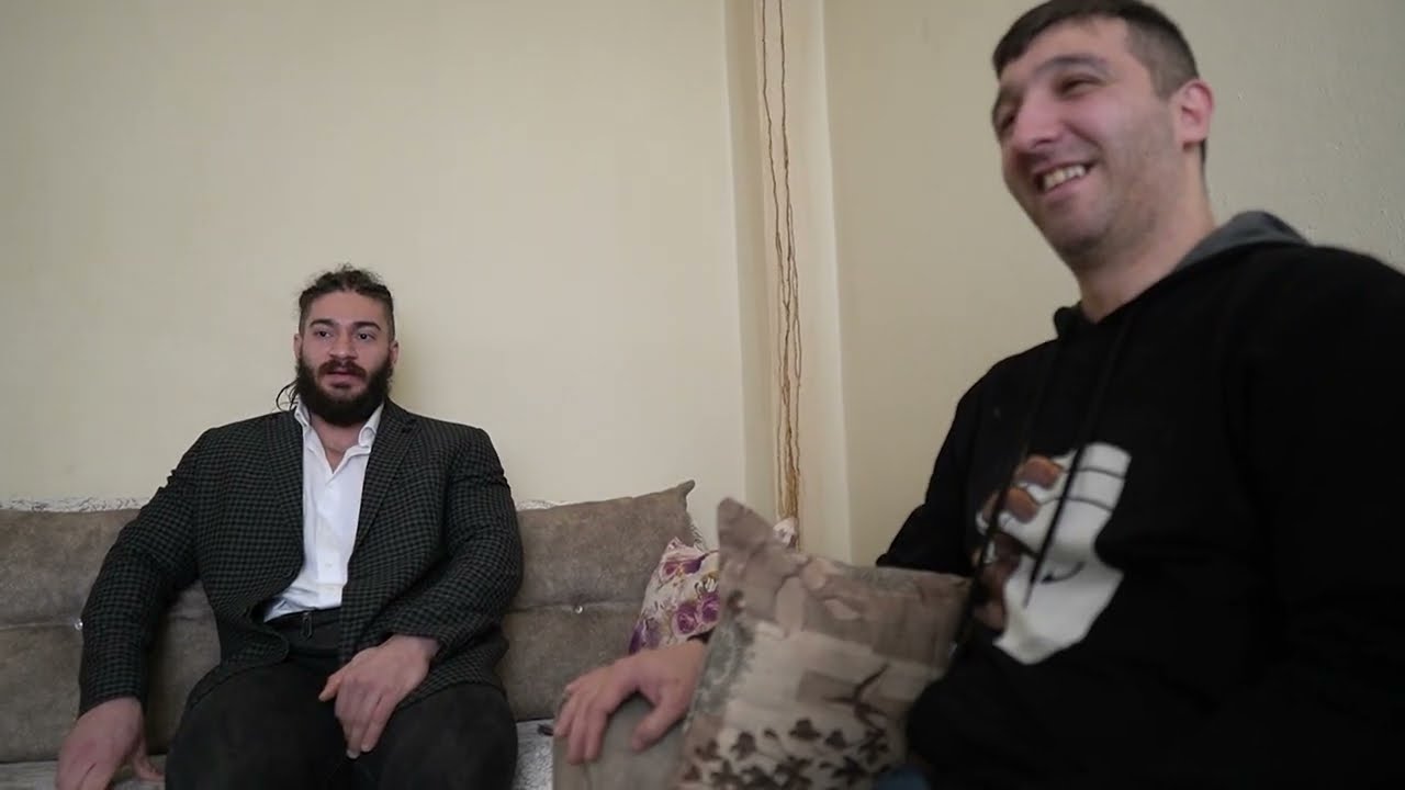 APAÇİ MUSTAFA EV ZİYARETİ