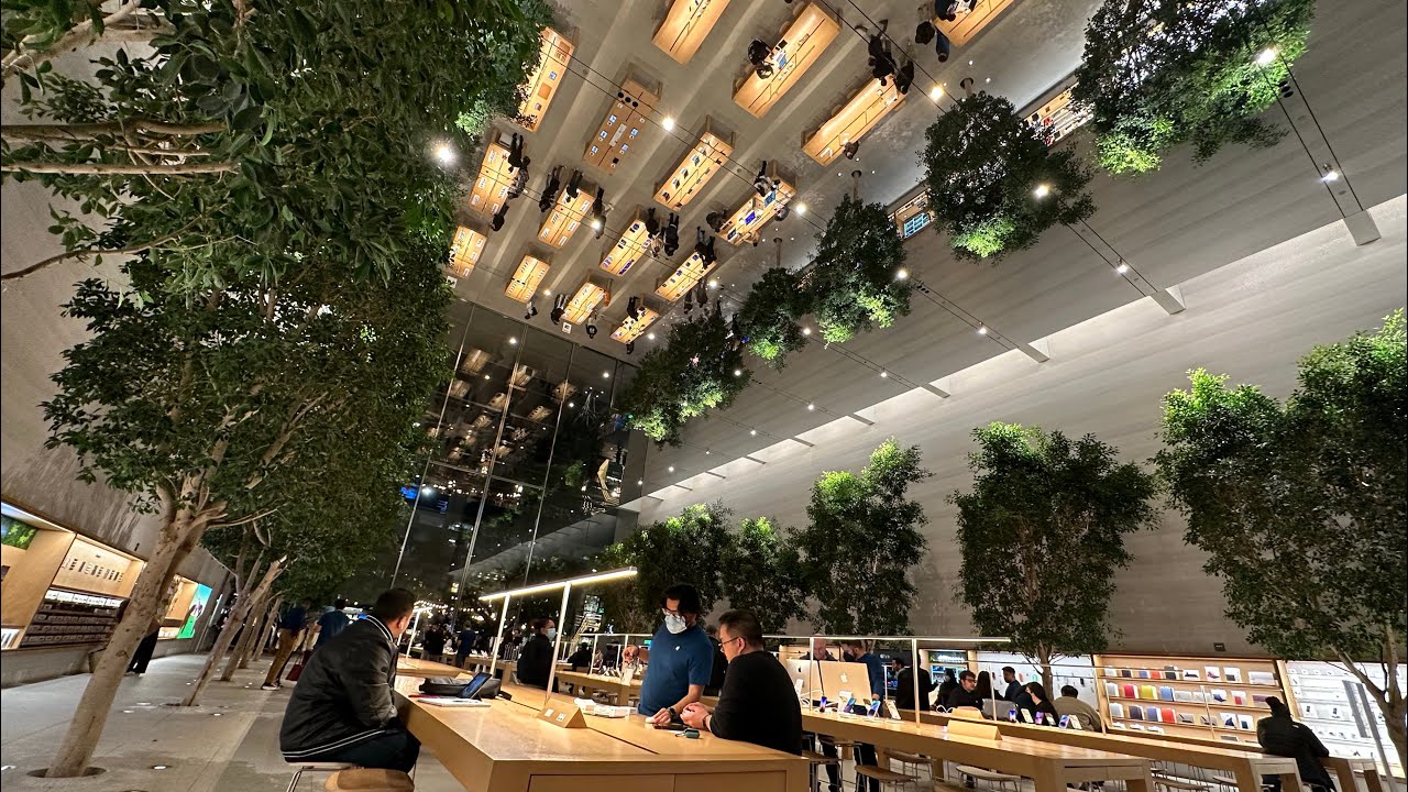 Apple Store - The Grove Los Angeles, California