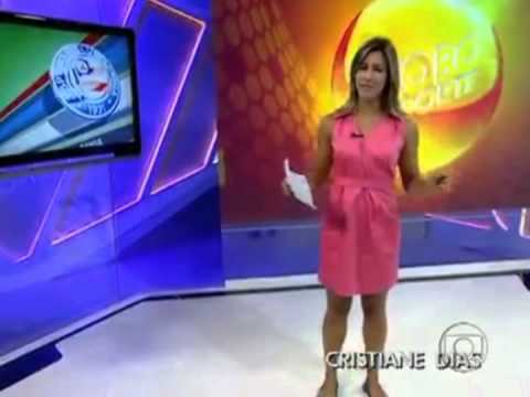 Apresenteadora deixa a mostra seus mamilos no globo esporte sp