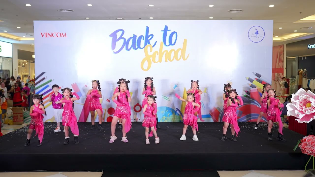 AQUA - Barbie Girl - Dance Back to School