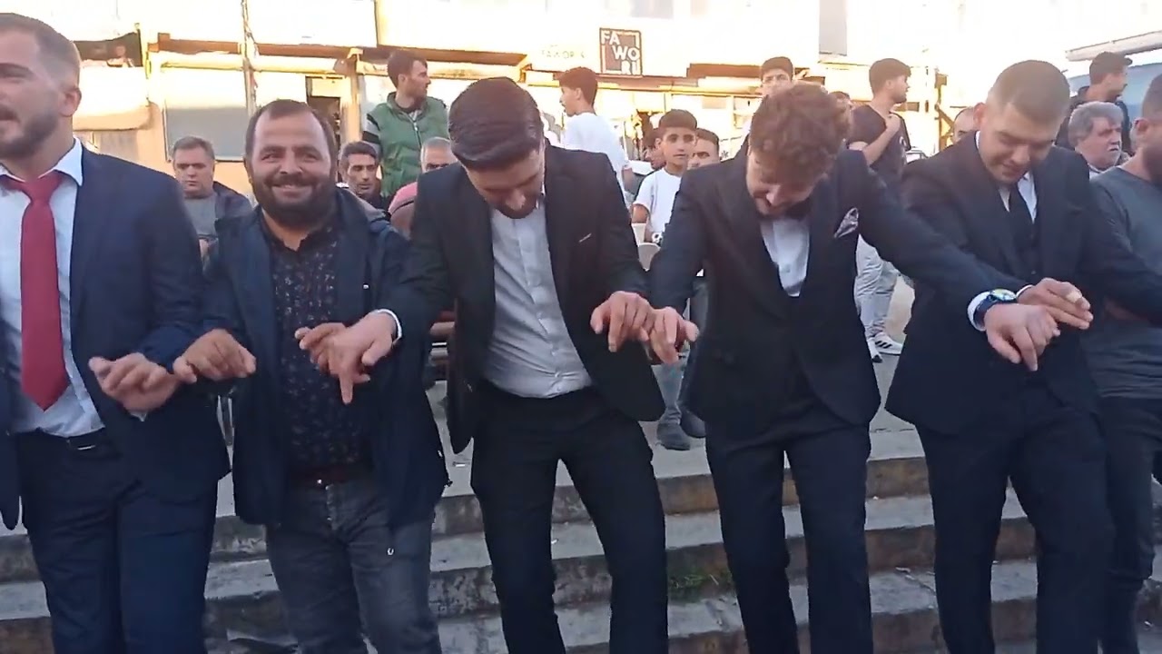 Ağır Halay . Yağan Köyü ( Caner ceyhun'un düğünün'den )
