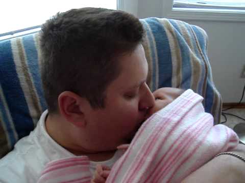 Ari Kisses Daddy