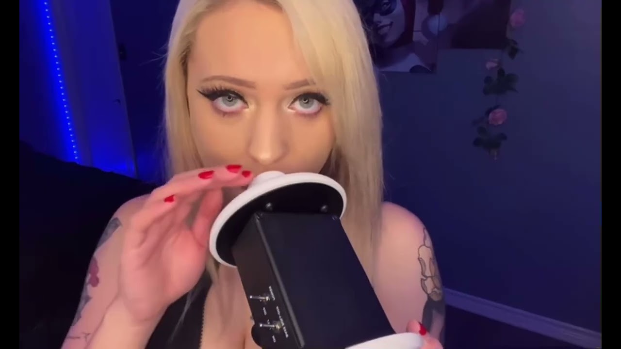 Ari love Asmr Ear licking