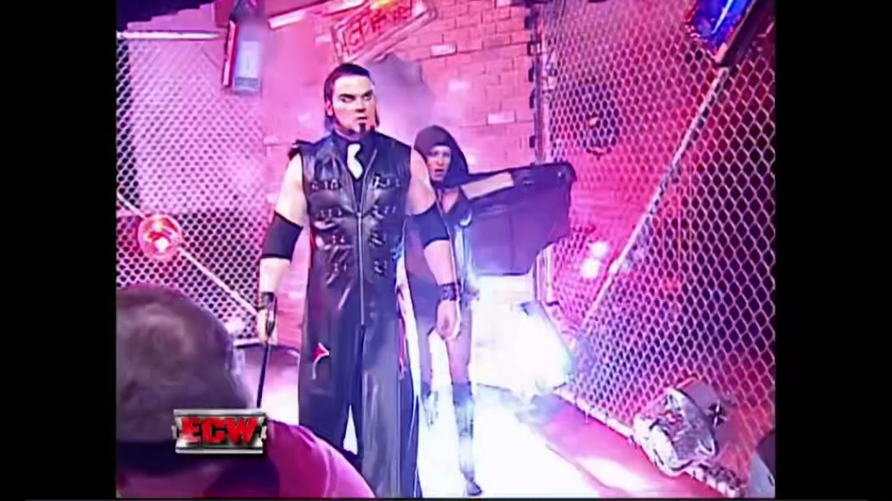 Ariel and Kevin Thorne Entrance ECW 10/3/2006