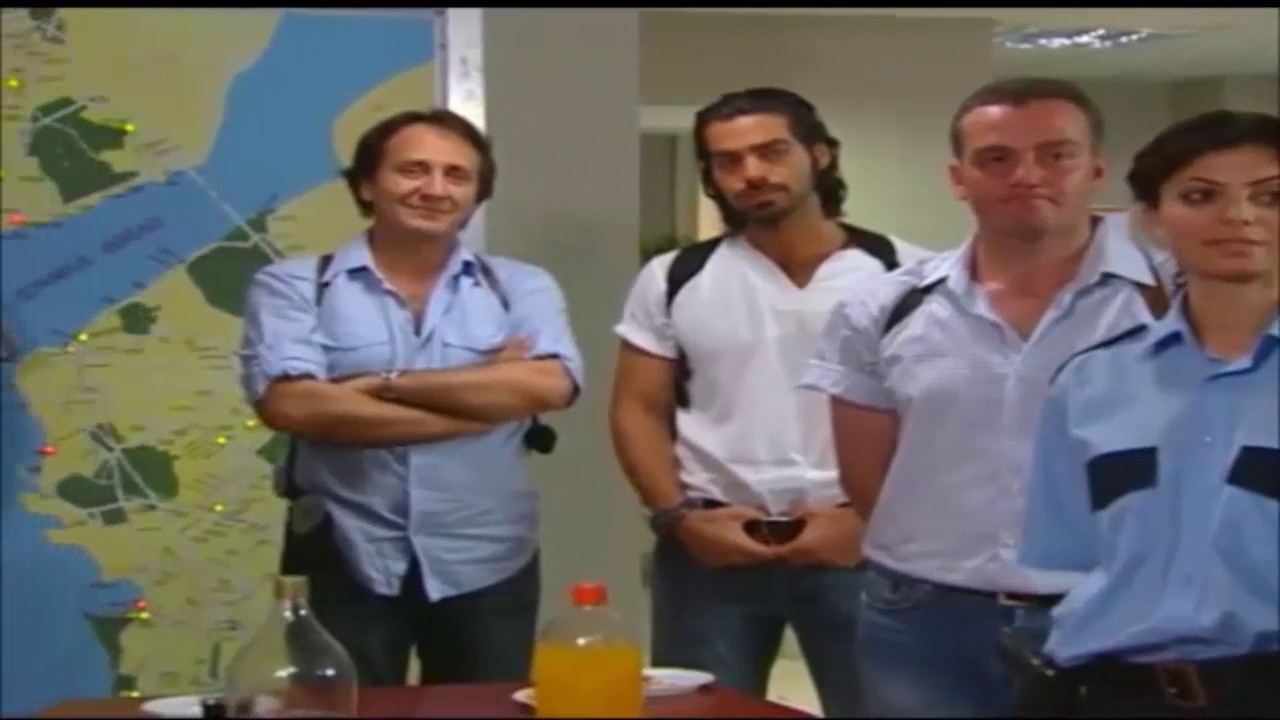 Arka Sokaklar - Zeynep Ekibe Katılıyor! 1. Bölüm