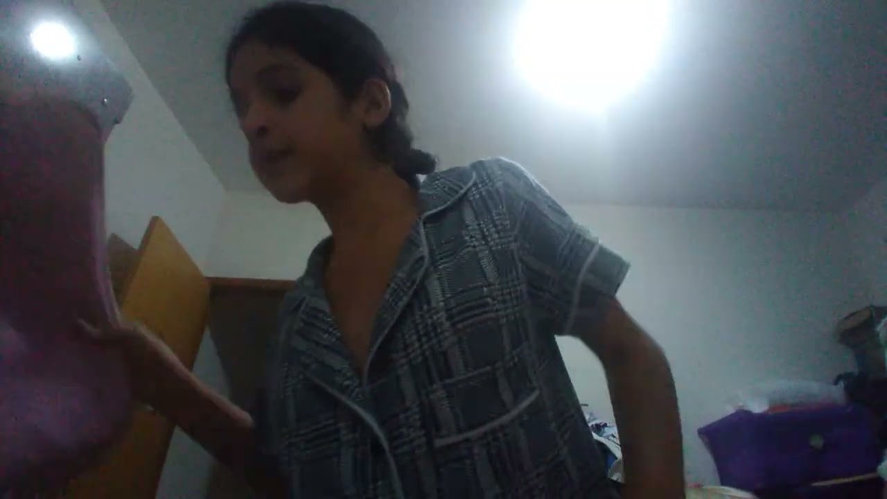 arrumando a mala das meninas