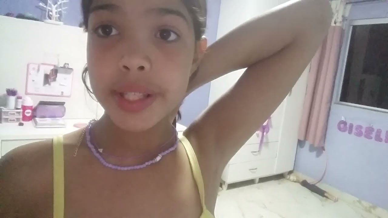 arrumando o meu  quarto  !!!