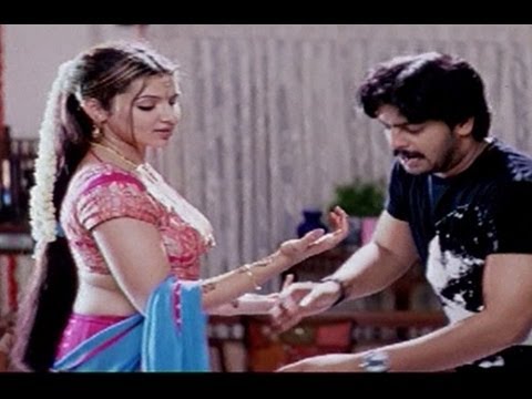 Arthi Agarwal's Saree Seduced