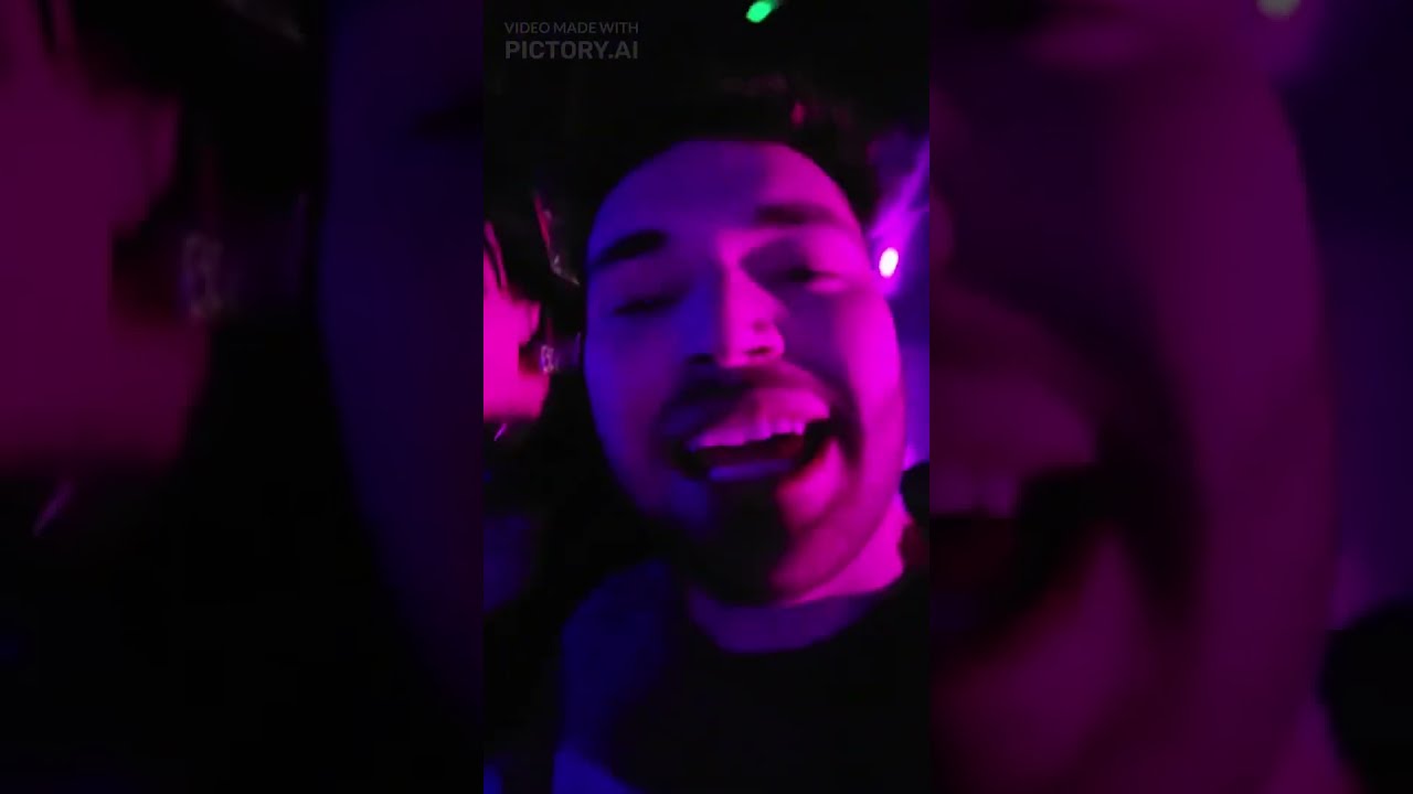 ASIN ROSS LOVING LIFE AT THE CLUB! #shorts #adinross #club '#music #adinrosslive