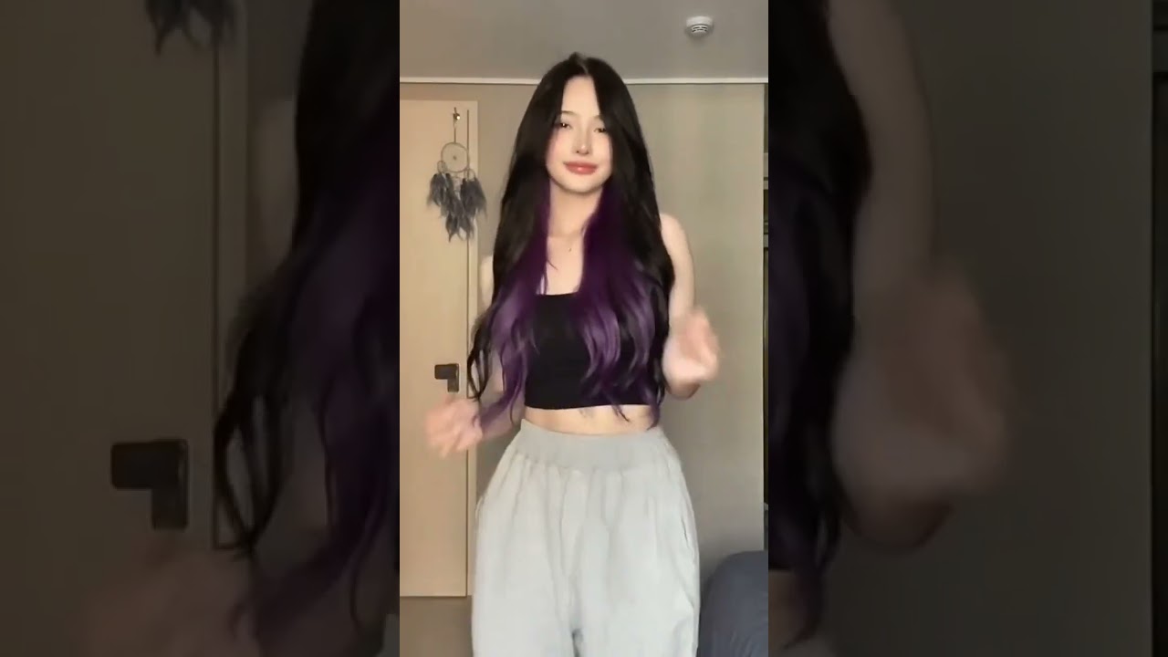 asiática dançando/ Mulher asiática dançando