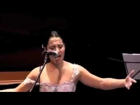 Asli Yesil sings Turkish Tangos 