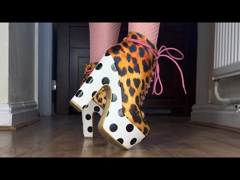 ASMR: Funky boots