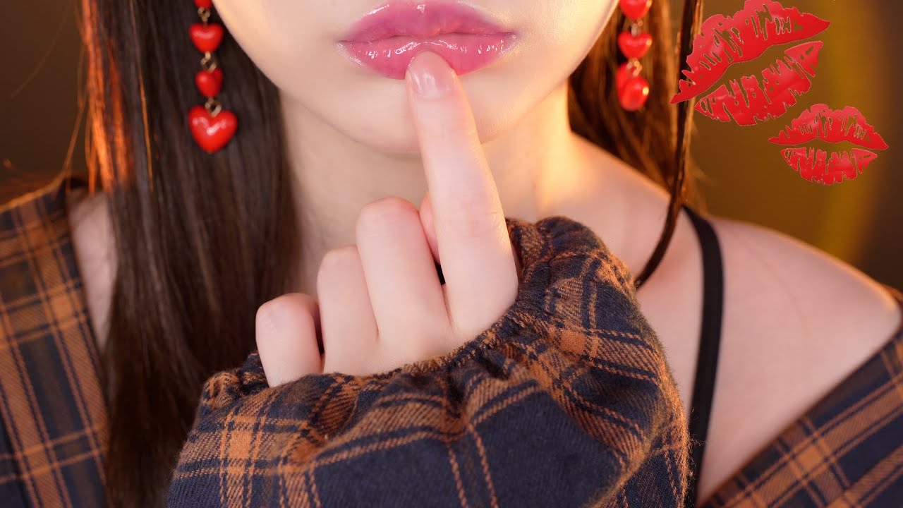 ASMR Unintelligible Whispering & Overflowing Kisses💋
