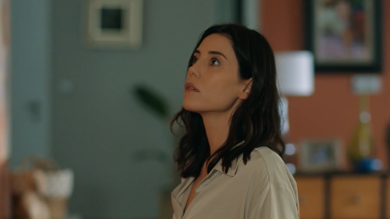 Asya descubre el oscuro secreto de Volkan | Traicionada  | TNT Novelas