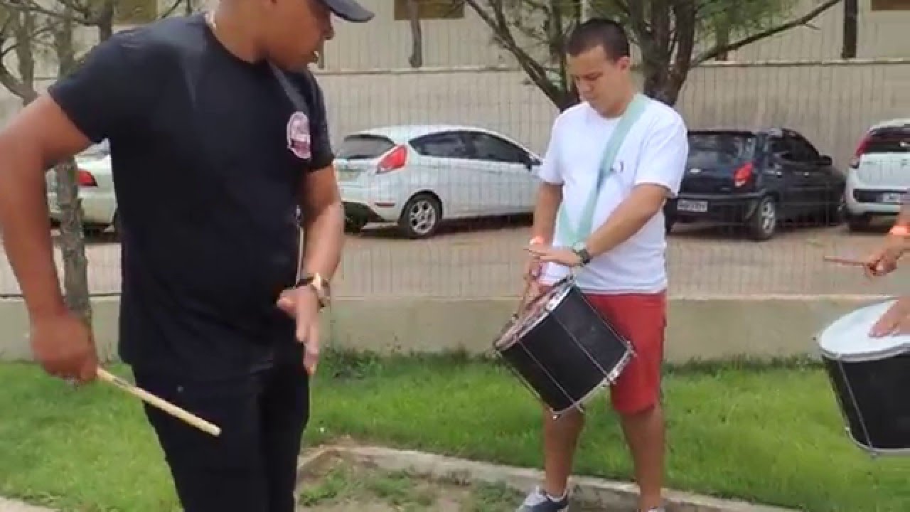 Atividade Escola de Samba - Fervo Samba Show - Dinâmica Escola de Samba