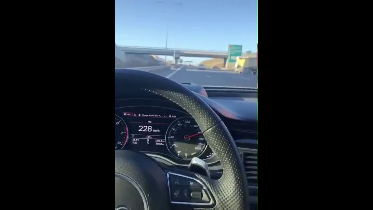 AUDİ RS7 230KM/H MAKAS