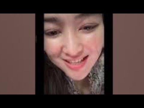 Aulia Fahma Lubis Hot Live sexy pink tembem paha mulus belahan pink montok empuk kenyal bikin tegang