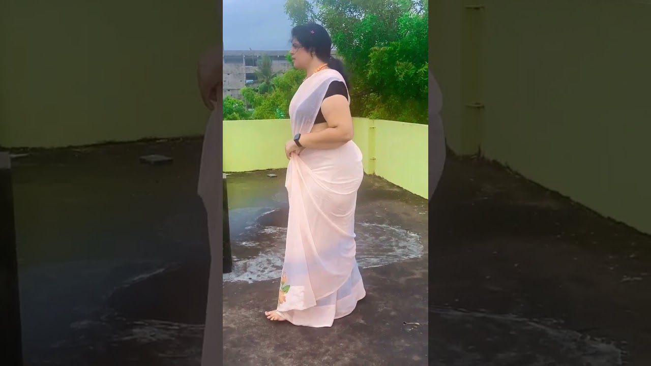 aunty in saree. #aunty #saree