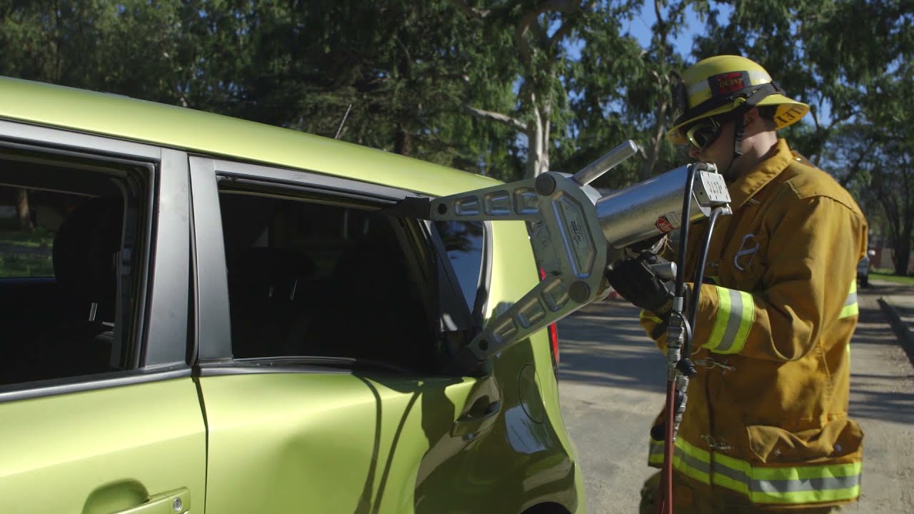 Auto Extrication: B Post Blowout or Full Side Removal