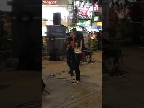 Awek indon bergoyang live kuala lumpur
