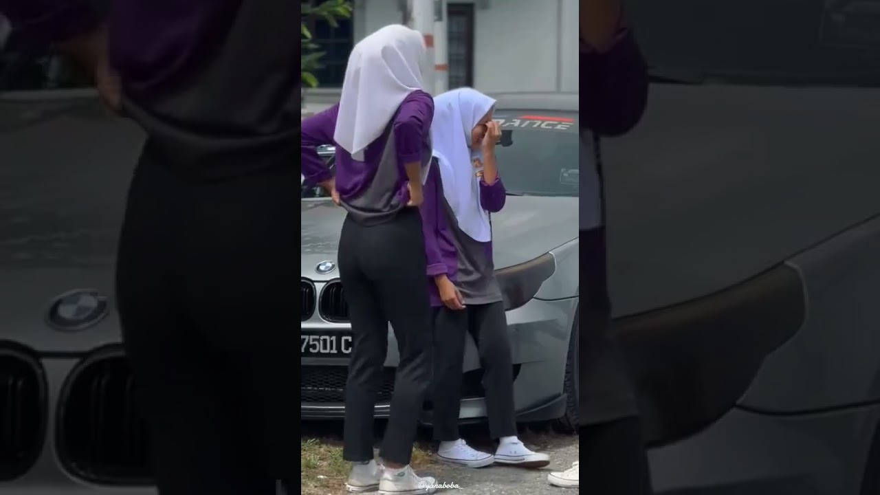 awek skolah pakai bootcut
