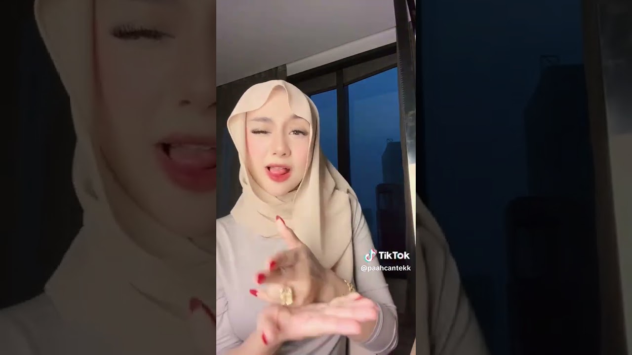 awek tetek besar