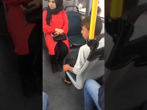 AYAĞINI ÇEK LA