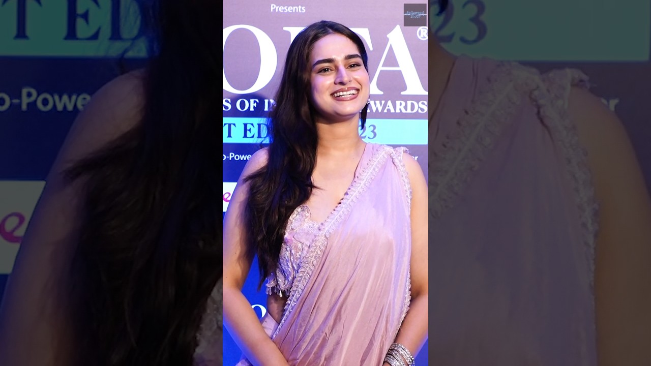 Ayesha Khan Looks Amazing In a Stunning Saree at TOIFA Awards 2024