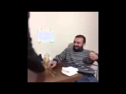 AYKUT ELMAS Yavaş lan kaç tane alıyon