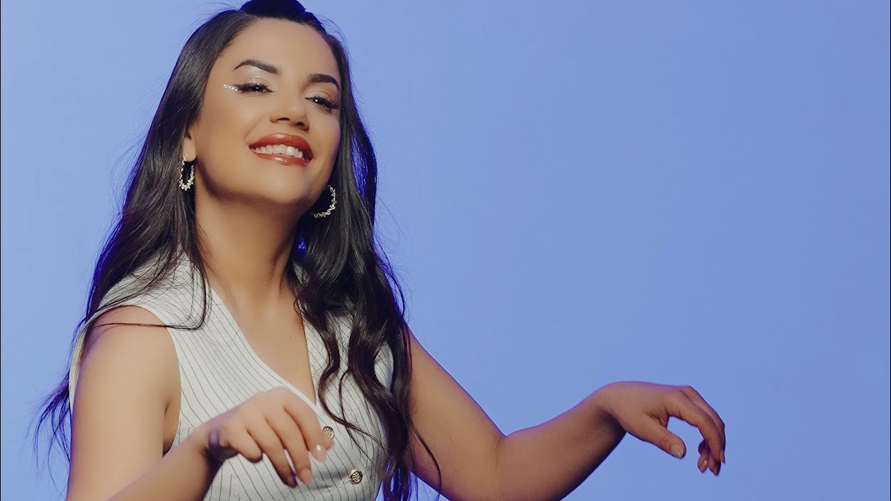 Aylin Demir - Salla Mendilini