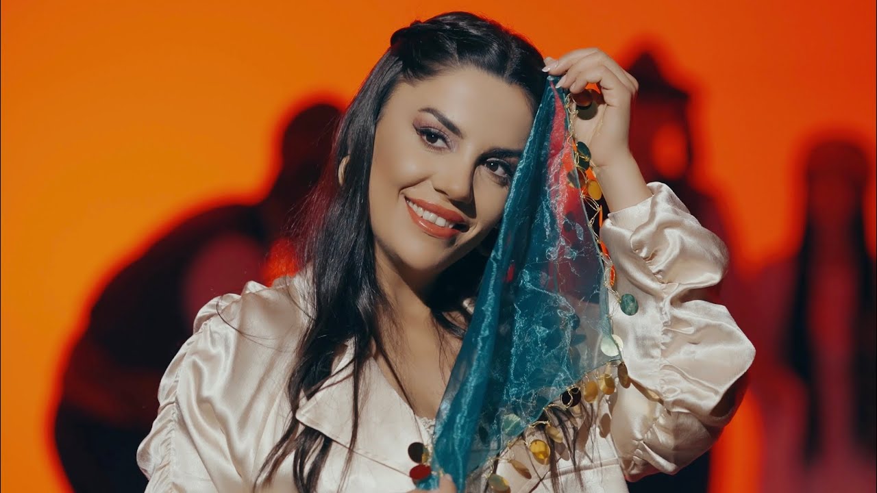 Aylin Demir - Unutmuş Beni - Sallama Halay