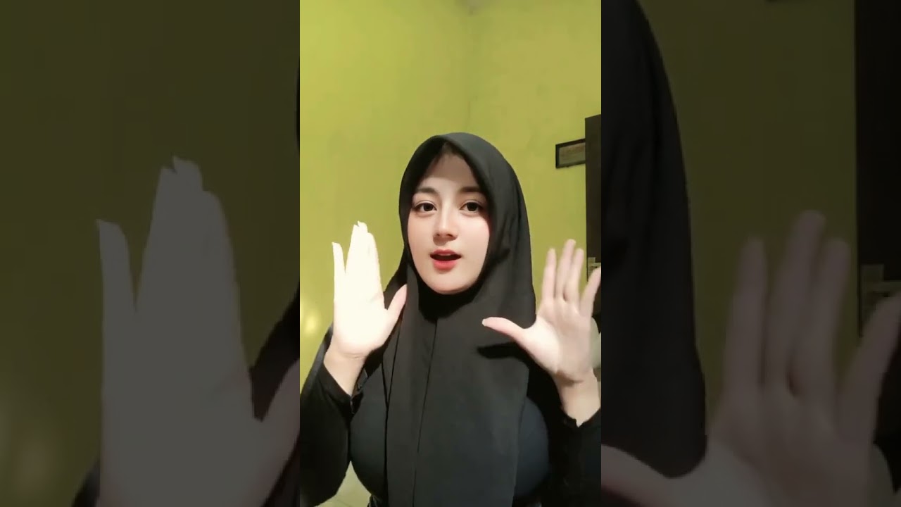 Ayu nelobe montok🫣🫣
