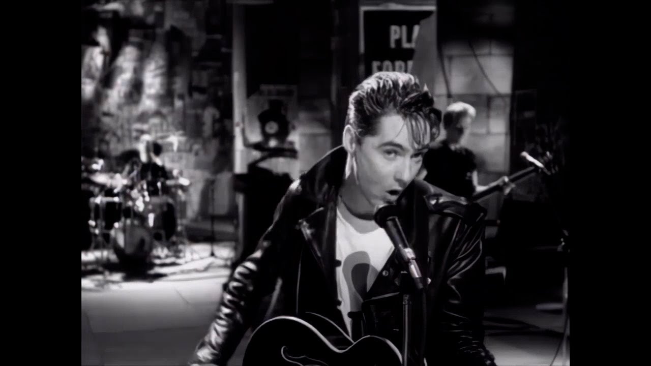 Aztec Camera - Somewhere In My Heart - REMASTERED IN HD (Official Music Video)
