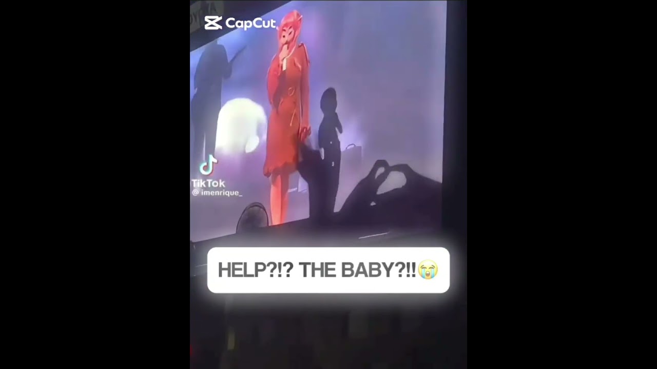 BABY AT MELANIE MARTINEZ CONCERT-😭‼️ | Cr: @imenrique_ on TT | Lilith