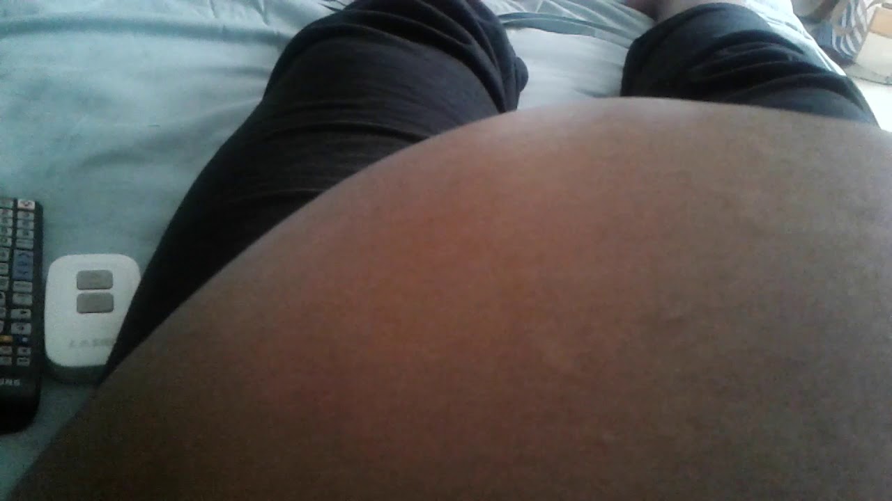 Baby has hiccups in mom's belly: 8 months pregnant