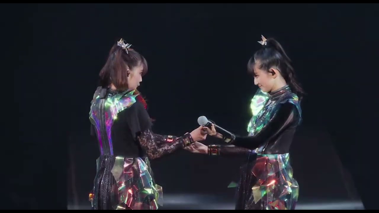 BABYMETAL - Headbangeeeeerrrrr!!!!! [Momo-metal] (Live at LEGEND MM 20 Night)