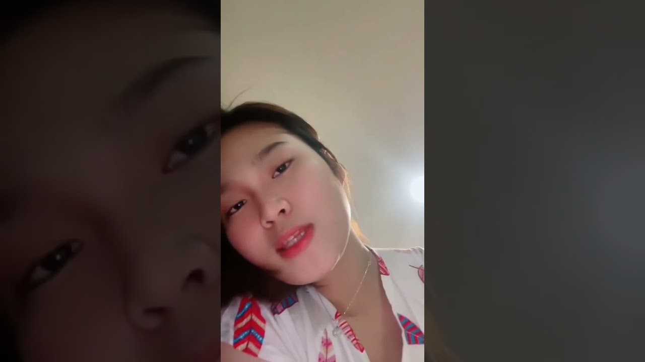 Bagaimana kalo aku yang di atas?? Verllya ling
