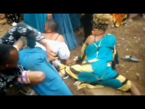 BAIKOKO LA VICHAKANI FULL KUBAMBIANA KWENYE MAJANI JAMAA ANOGEWA HADI KUBAKA || Swahilihub #baikoko
