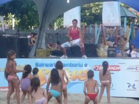 Bailando en la playa! Balneario Camboriu.