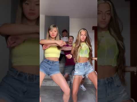 Baile TREND de TikTok con Ariann Music y Cesar 😍 *Los chicos también queremos aprender* #Shorts